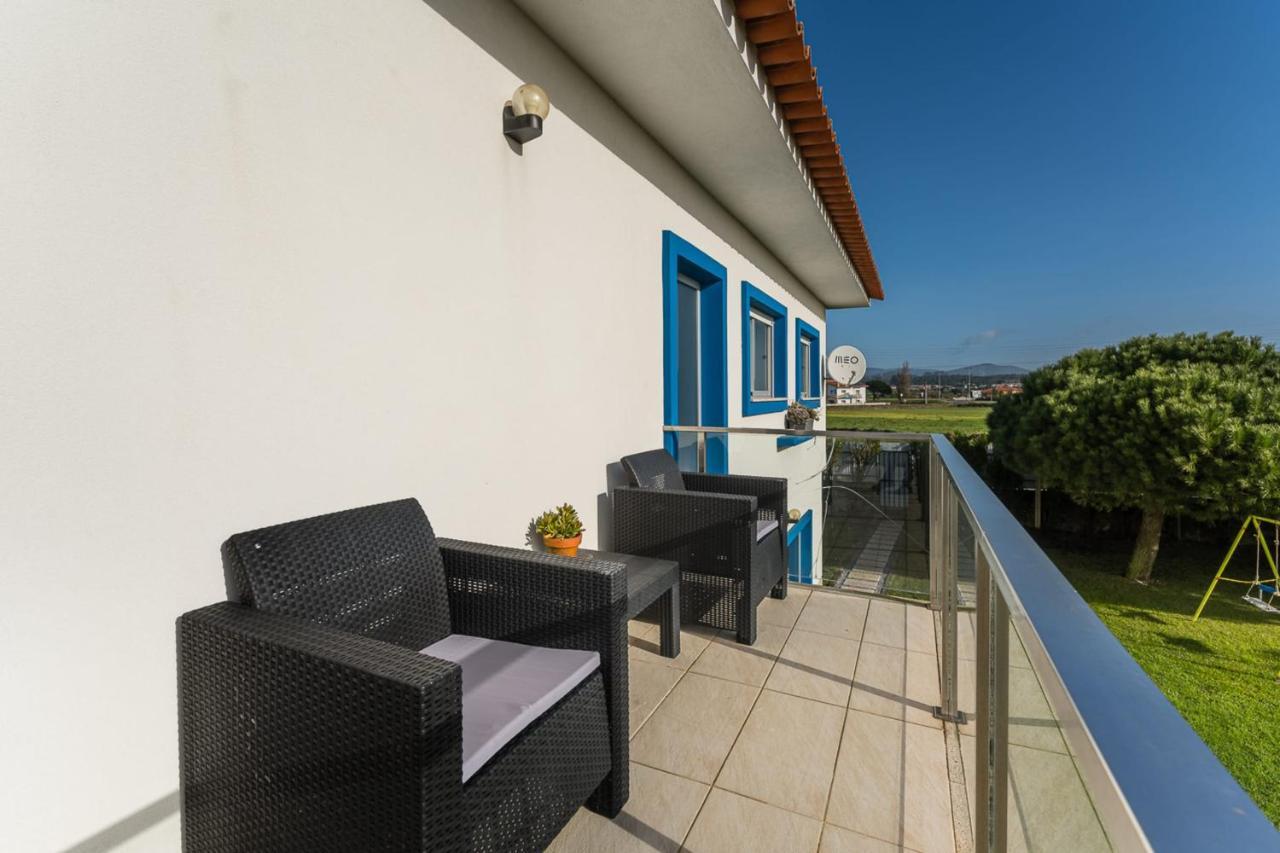 Beachfront Villa In Esposende Bagian luar foto