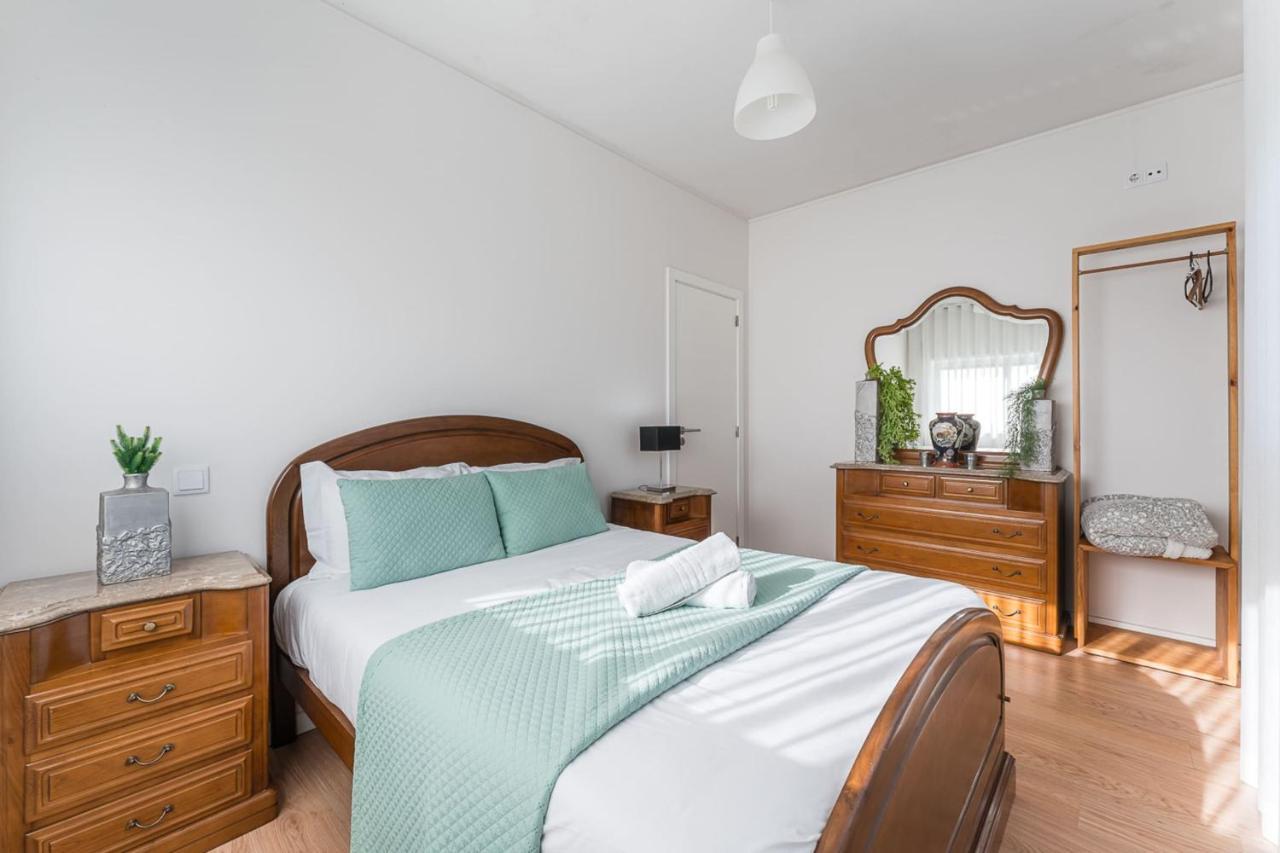 Beachfront Villa In Esposende Bagian luar foto