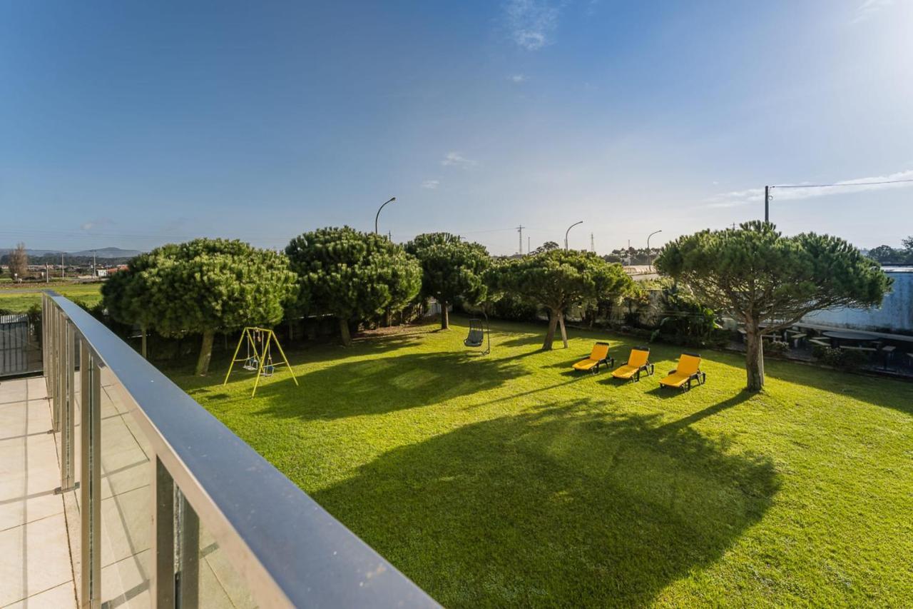 Beachfront Villa In Esposende Bagian luar foto