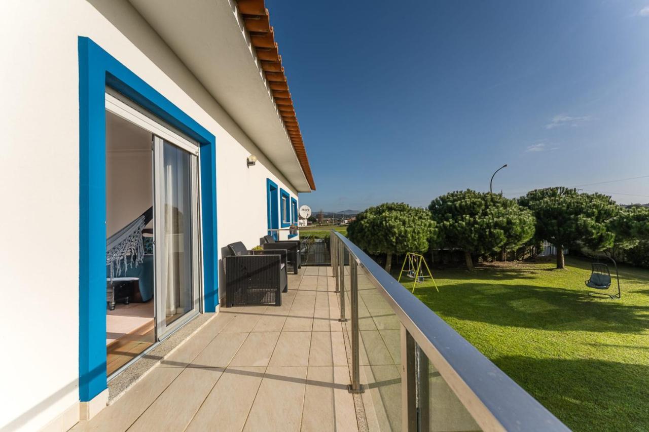 Beachfront Villa In Esposende Bagian luar foto