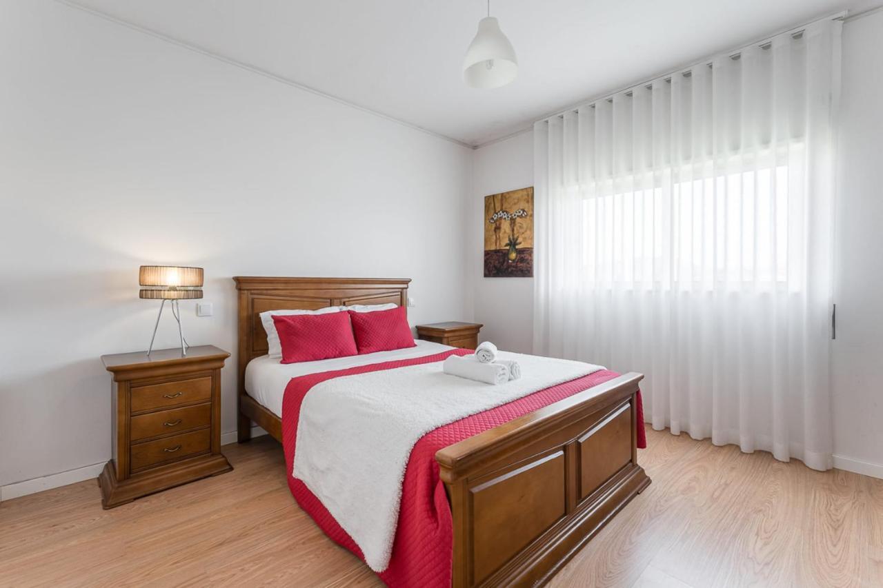 Beachfront Villa In Esposende Bagian luar foto
