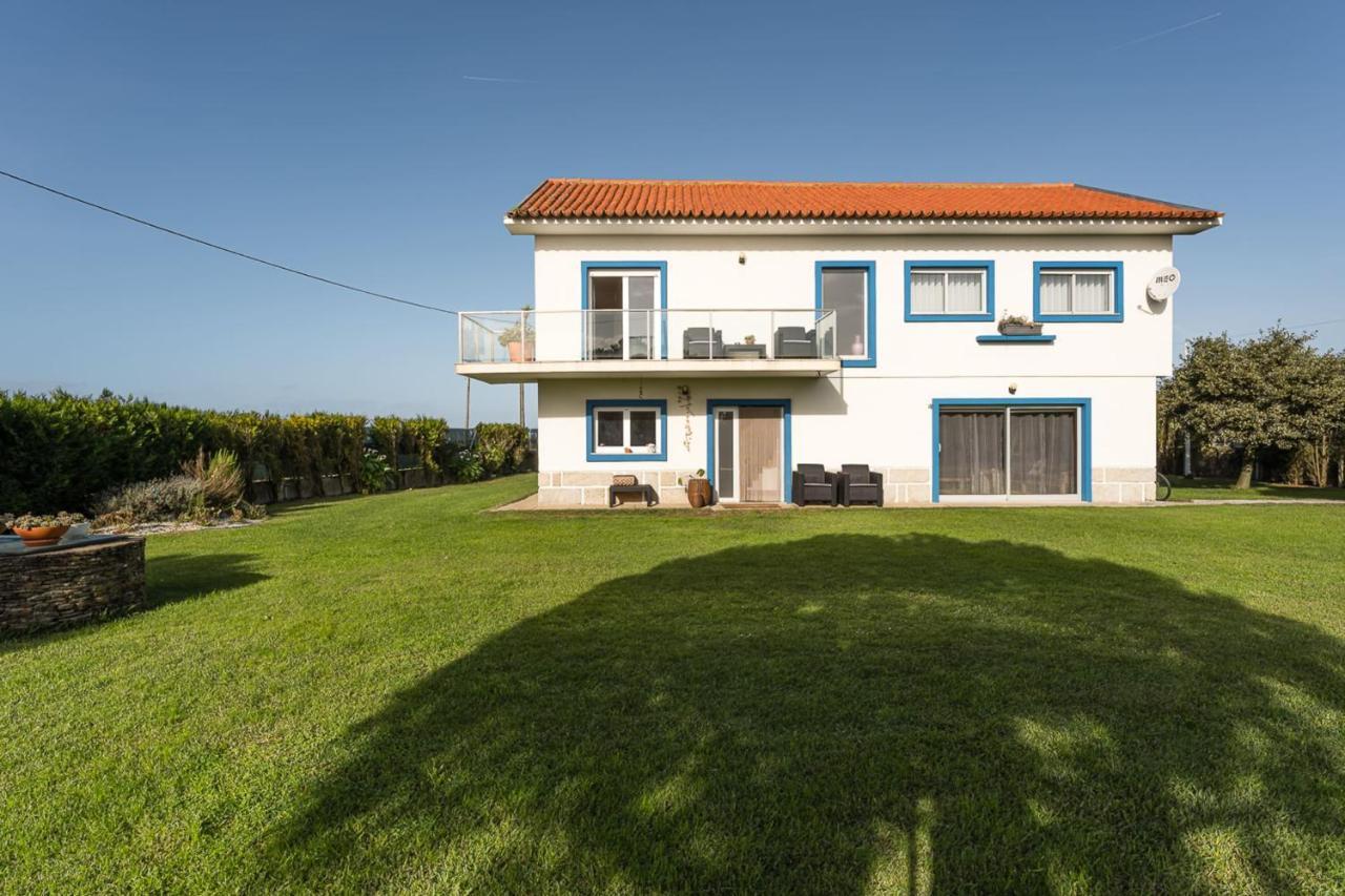 Beachfront Villa In Esposende Bagian luar foto
